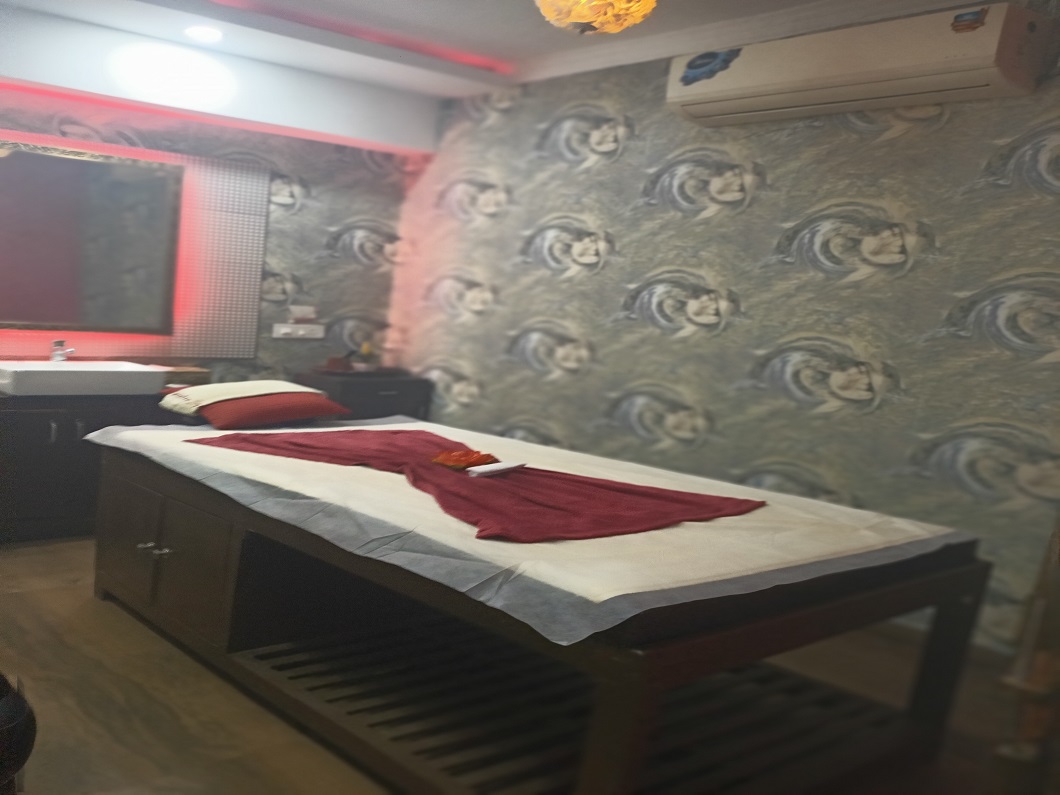 Star massage center Faisalabad interior